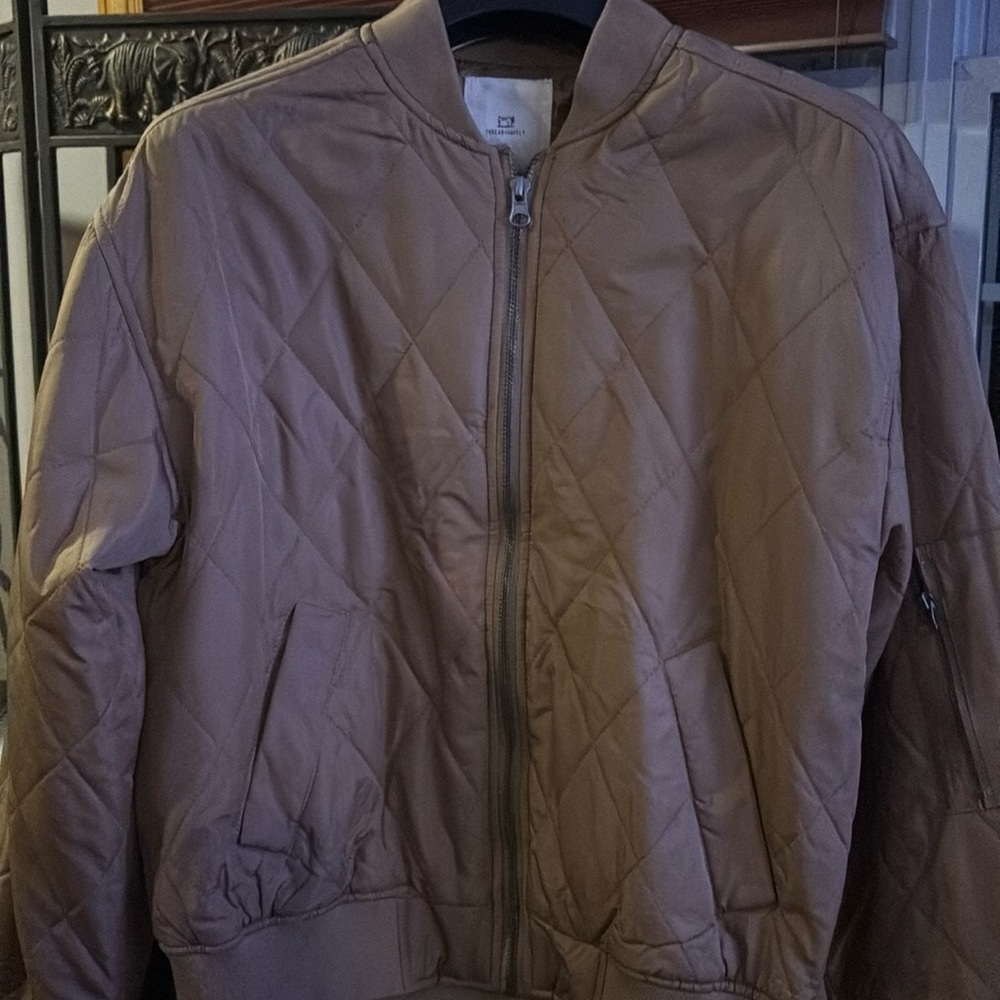 Thread +supply coat